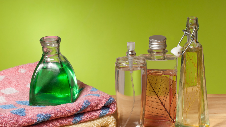 13 Pertanyaan Terlengkap Seputar Parfum Beserta Jawabannya